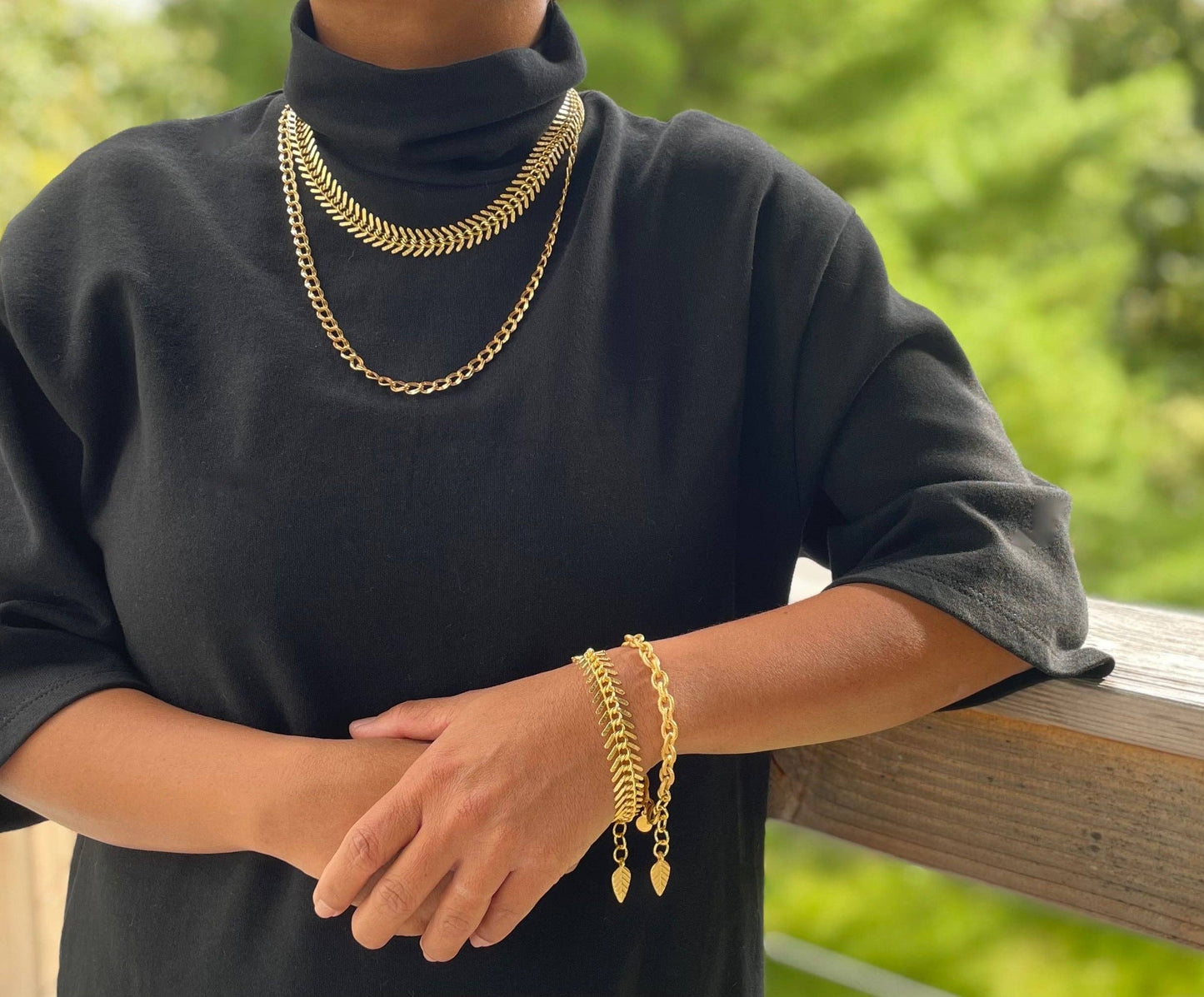 David Aubrey Jewelry - DOR215 18k matte gold fish bone necklace