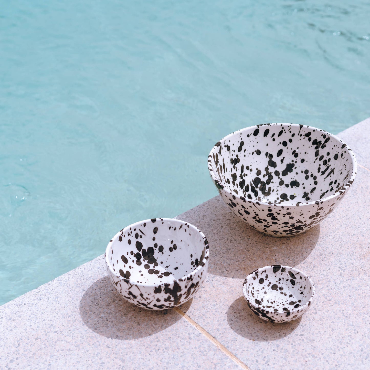 Alfar Tierra Cocida - Large Modern Ceramic Salad Bowl / Black and White GALAXI
