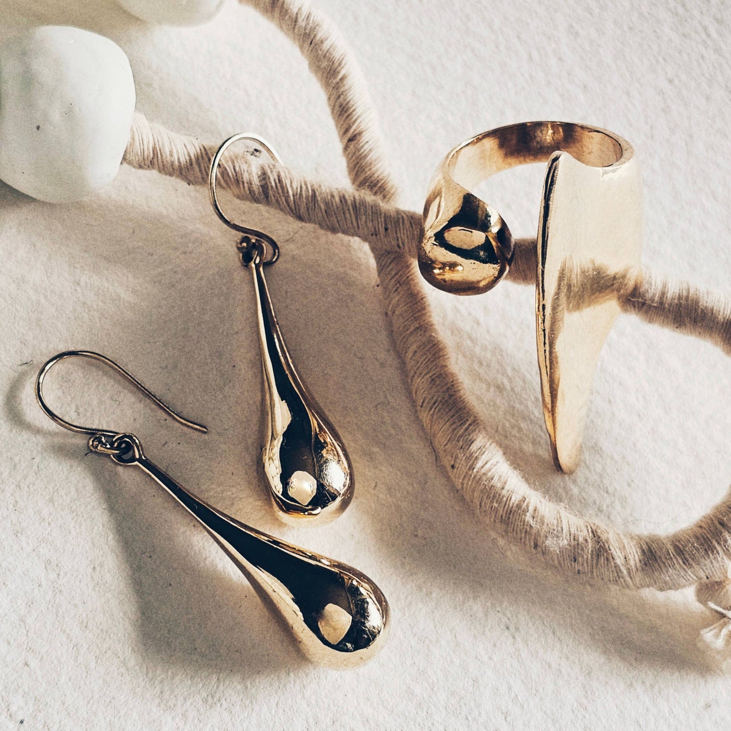 Bisjoux - Brass blade sphere ring open adjustable handmade