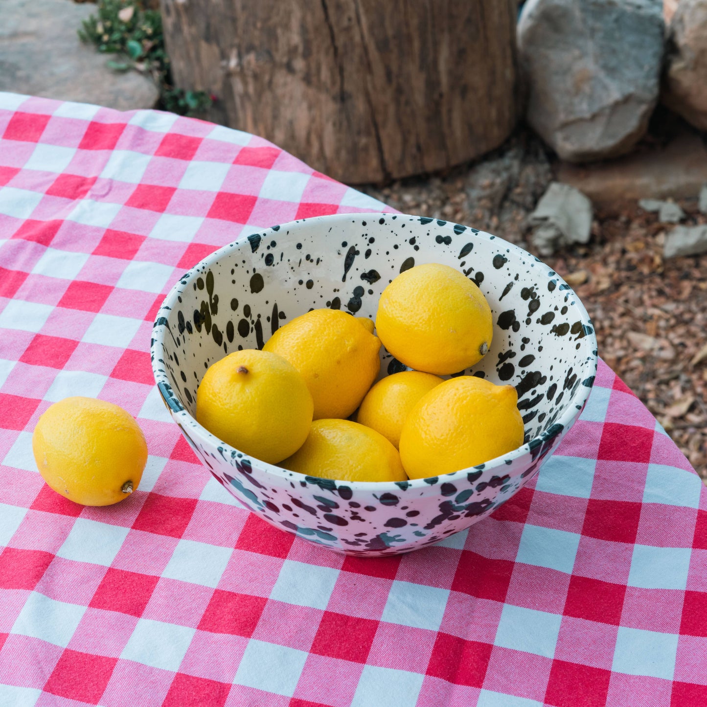 Alfar Tierra Cocida - Large Modern Ceramic Salad Bowl / Black and White GALAXI