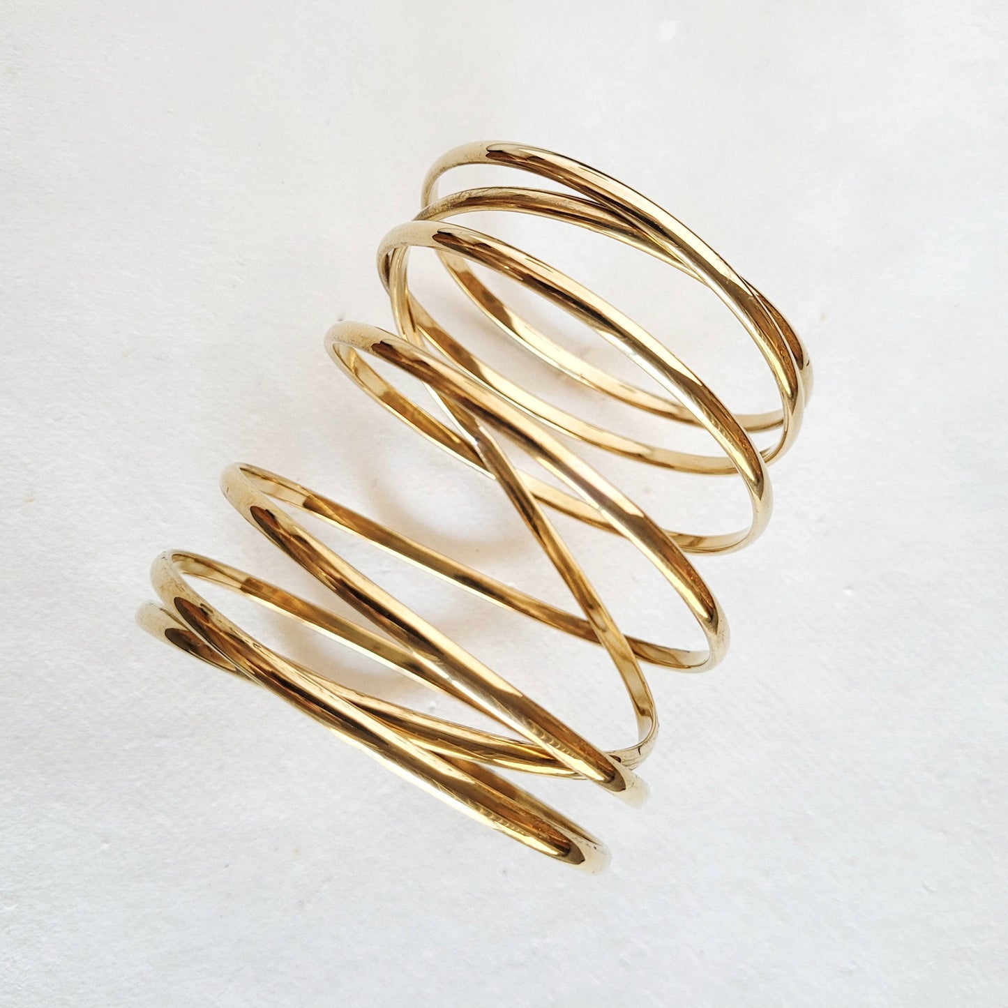 Bisjoux - Brass Infinity layered expanding Bangle bracelet: Silver