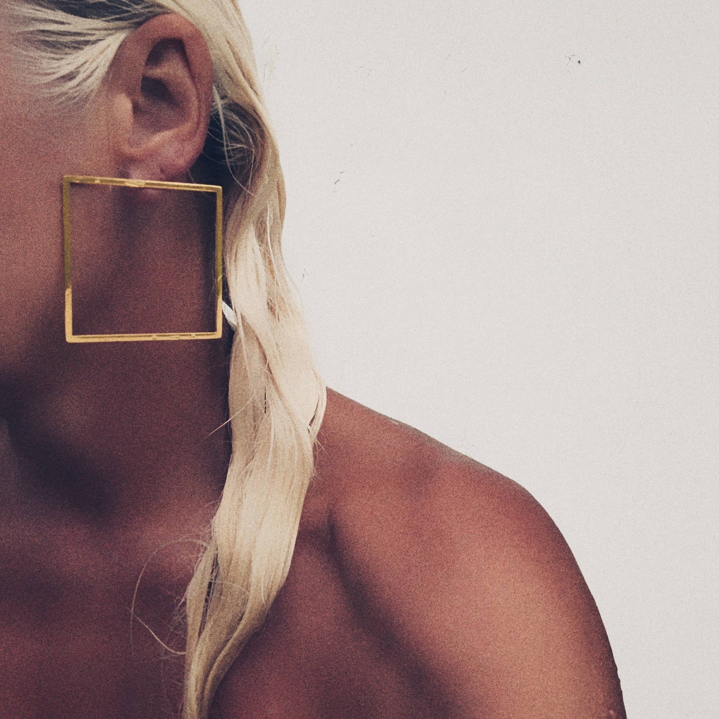 Bisjoux - 18K gold plated brass square geometric big hoop big earrings