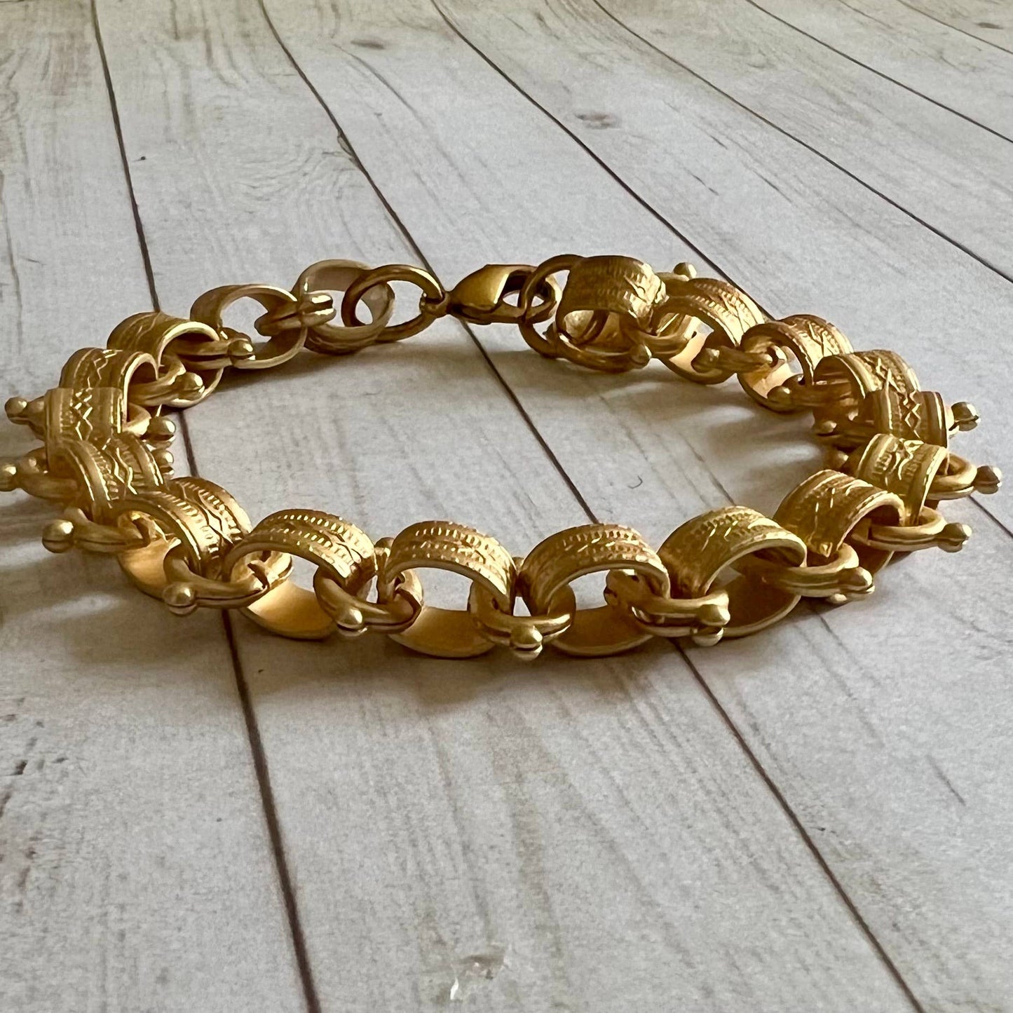 Nellie Pratt Artisan Jewelry - Maybelle From Slidell
antique gold vintage chain bracelet