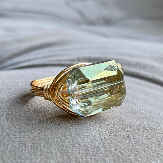 Marble Designs Jewelry - Green Rectangle Crystal Gold Wire Wrapped Ring Statement: Green / Gold Metal / 6