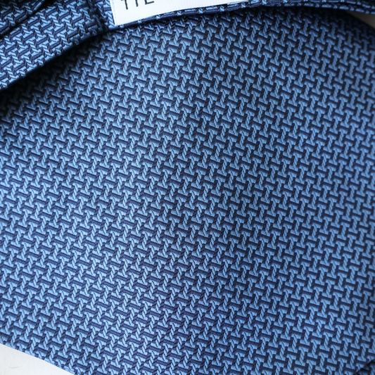 Tie Mood - Modern Interlocking Design Blue Ascot Tie: Blue