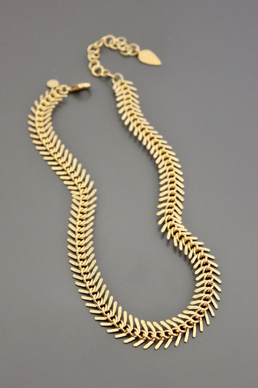 David Aubrey Jewelry - DOR215 18k matte gold fish bone necklace