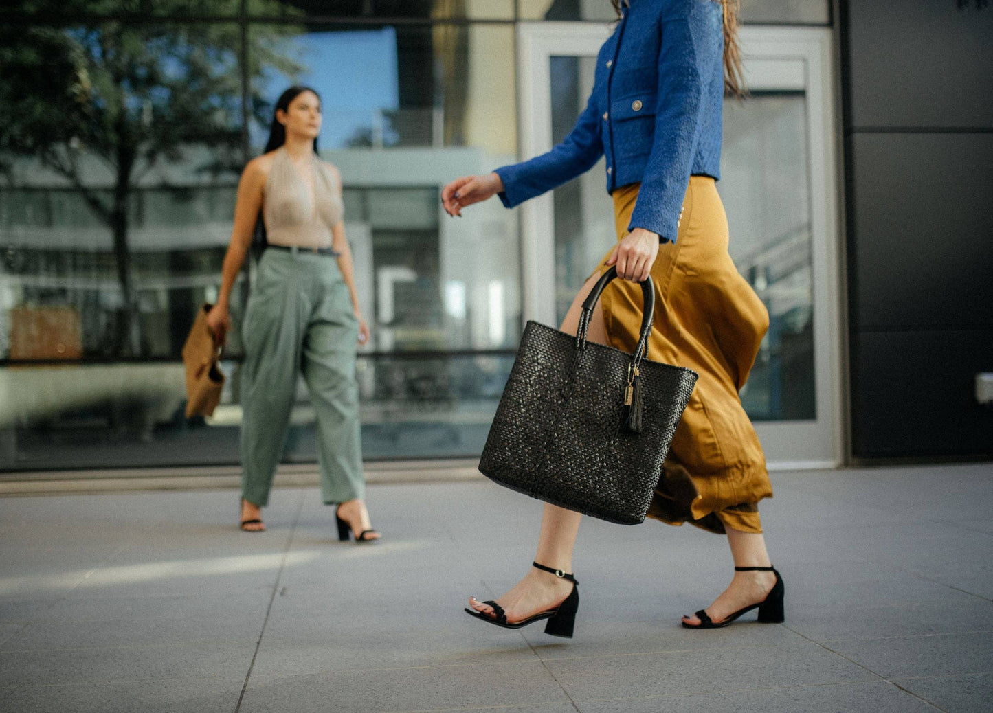 Mavis by Herrera - Hannah Resort Tote Bag - Black Pearl