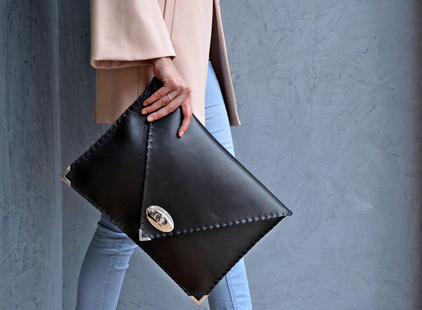 ANA KOUTSI - Symmetria black leather clutch bag: Silver / Small