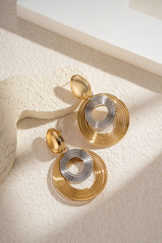 COSMOS - Geometric design circle earrings modern jewelry