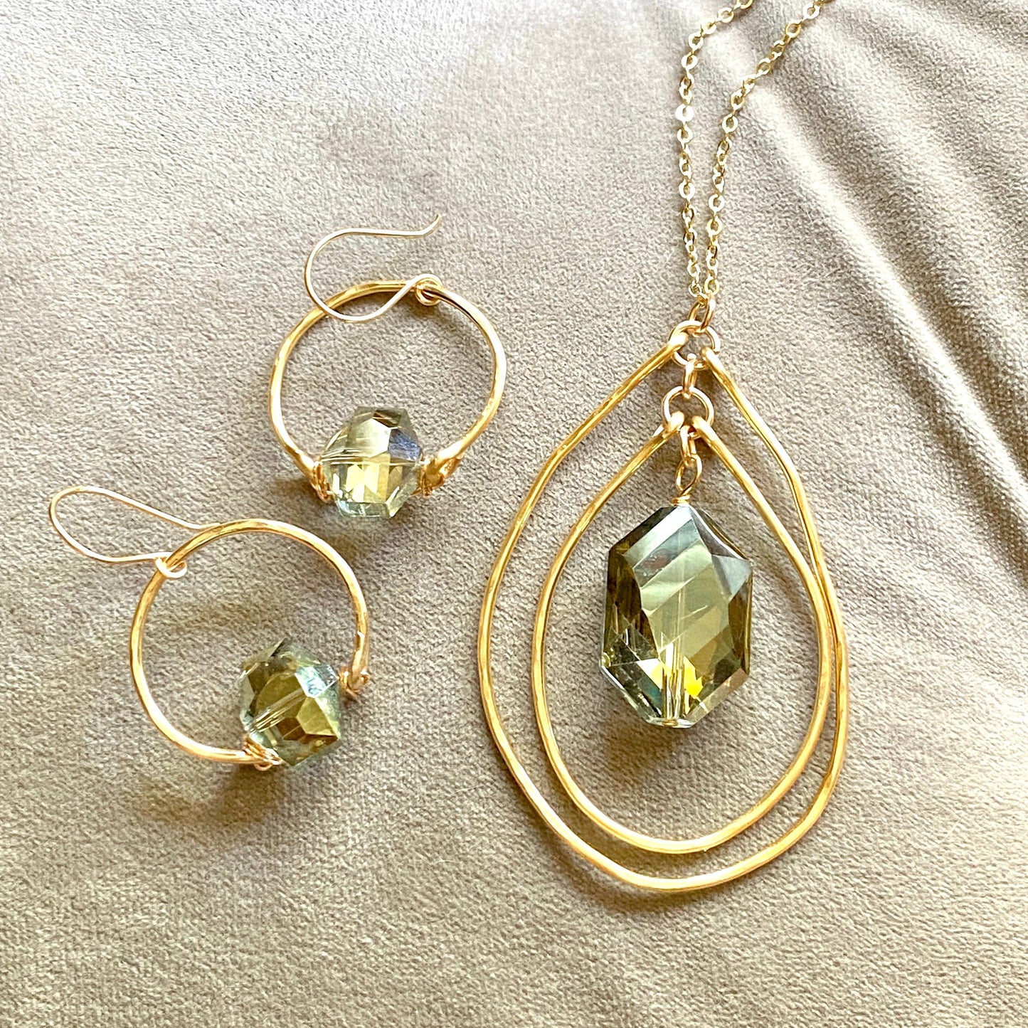 Marble Designs Jewelry - Gold Double Hoop Hammered Necklace Earrings Set : Silver