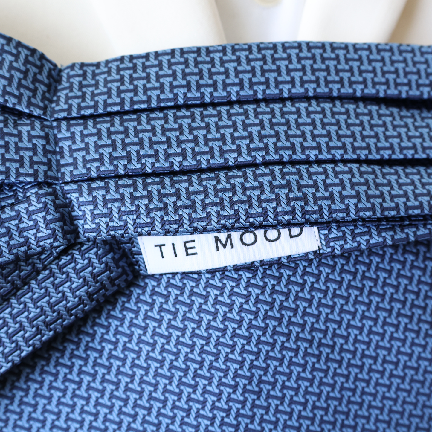 Tie Mood - Modern Interlocking Design Blue Ascot Tie: Blue