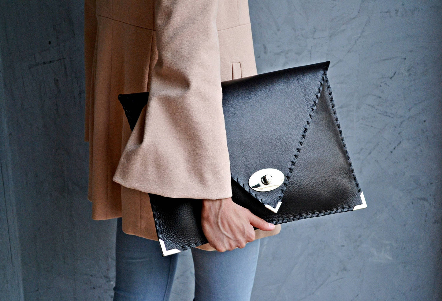 ANA KOUTSI - Symmetria black leather clutch bag: Silver / Small