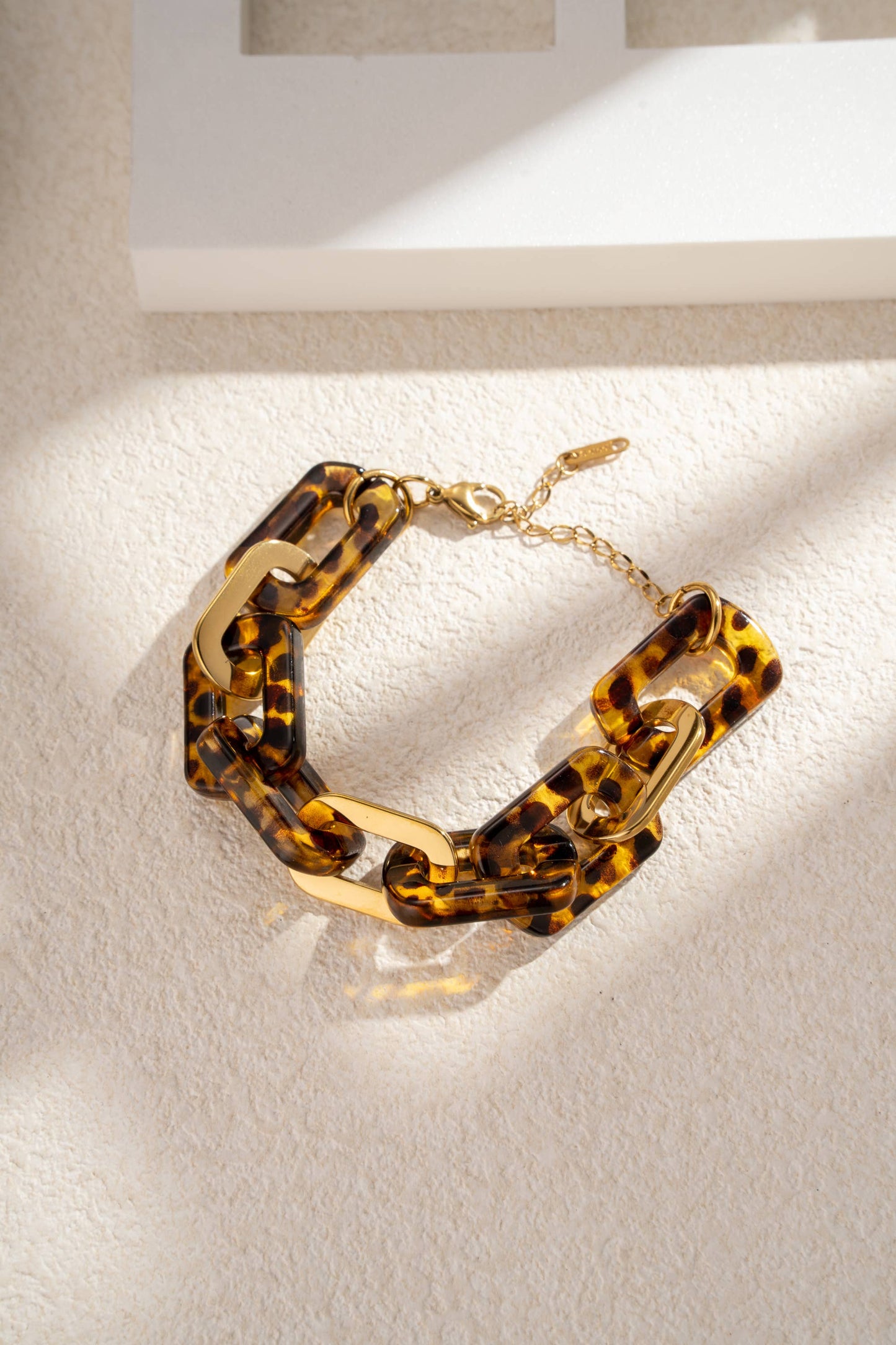 COSMOS - Golden Scale Chain Bracelet Resin Stainless Steel