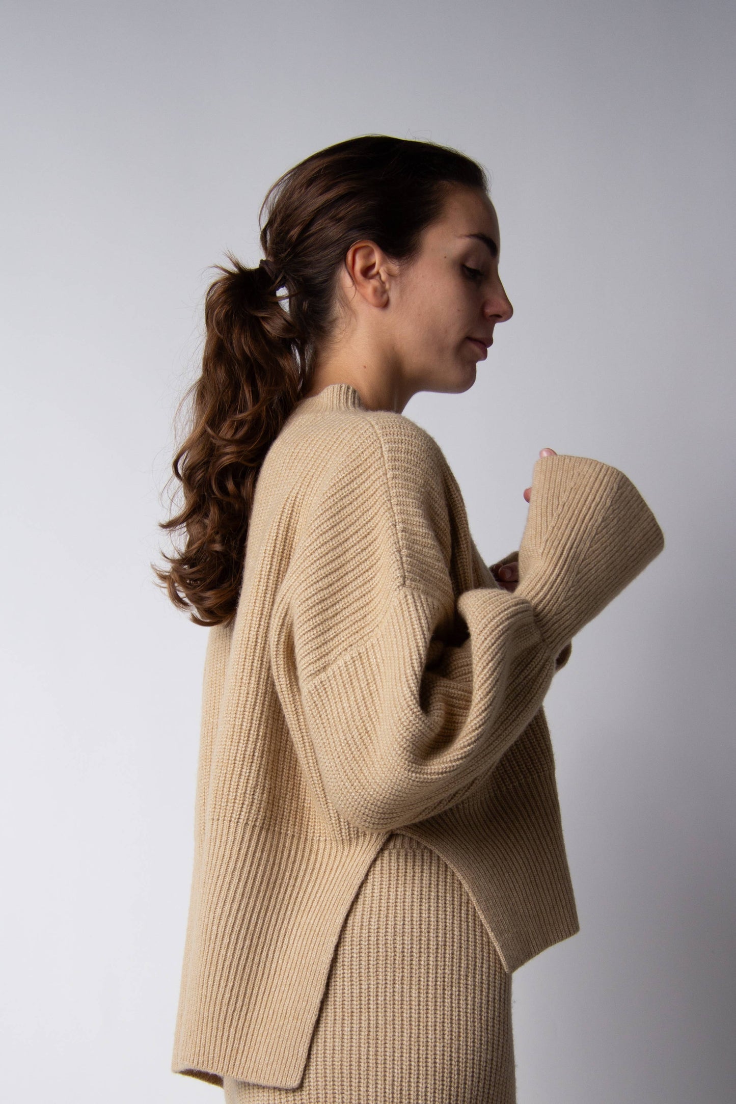 LÈMME - Cashmere Mix Flared Sleeve Sweater: L / Beige