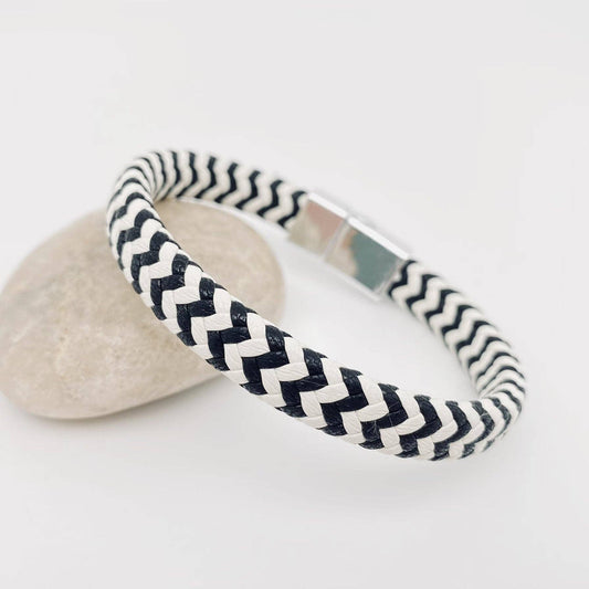Mio Queena - Leather Woven Men's Bracelet with Magnetic Buckle - MJ: White and black