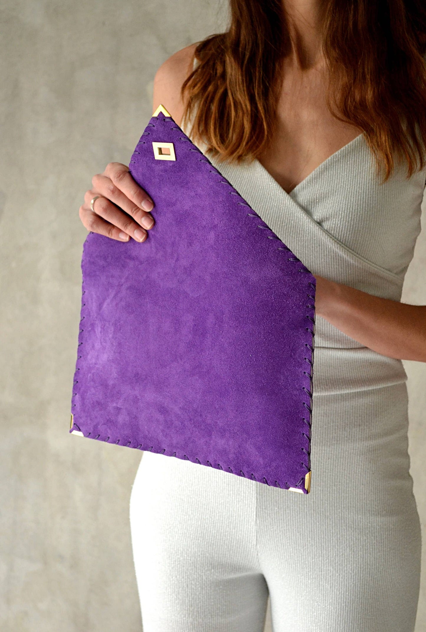 ANA KOUTSI - Symmetria soft clutch in purple: Gold / Large