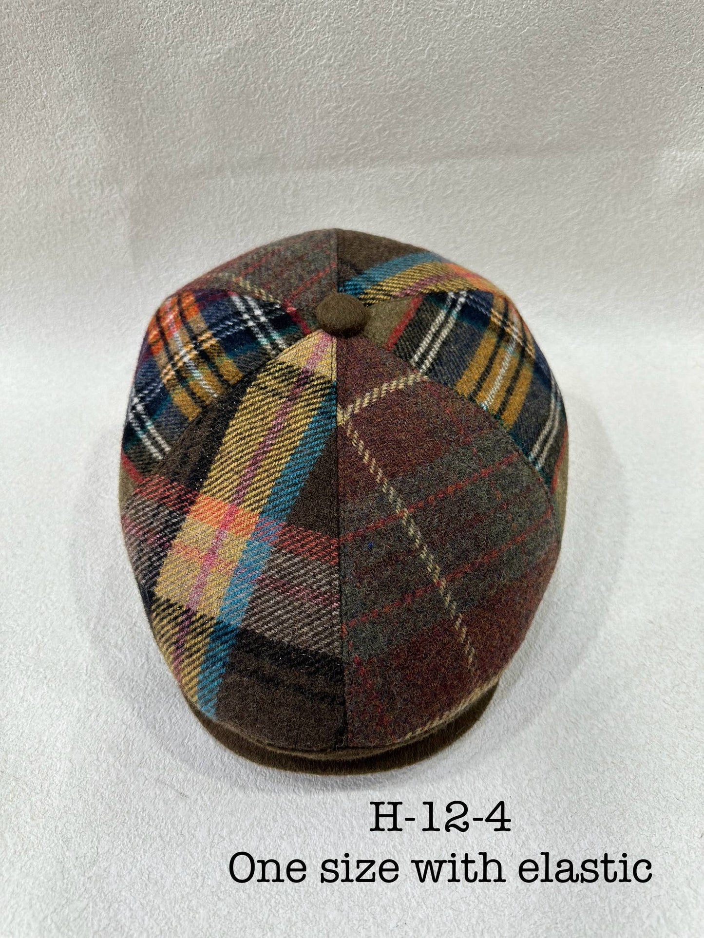LEXA PLUS - H-12-4 Flat cap in multicolored patchwork tweed