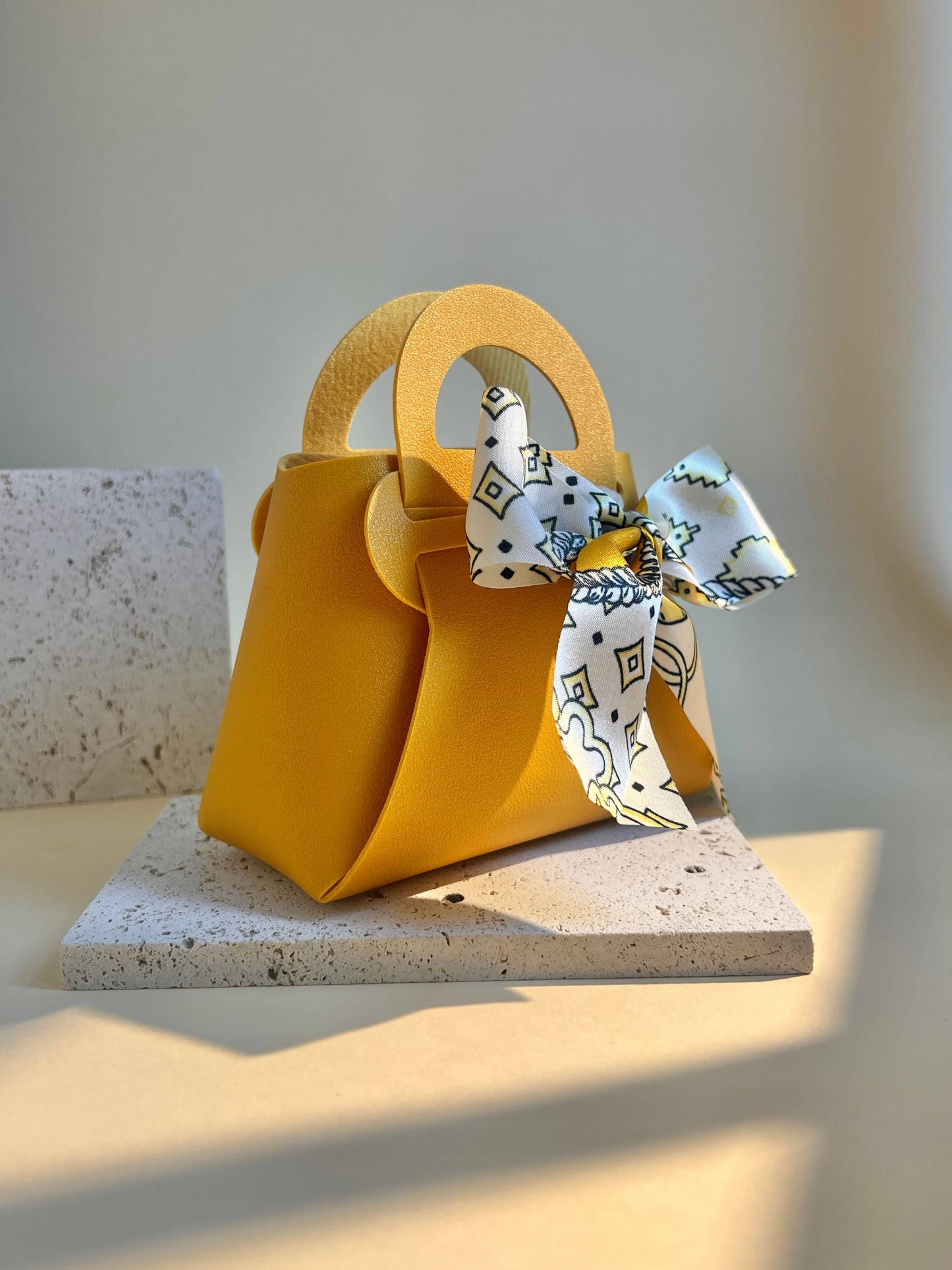 COSMOS - Mini Gift Pouch Bag Original Elegance PO81001-100: Mustard