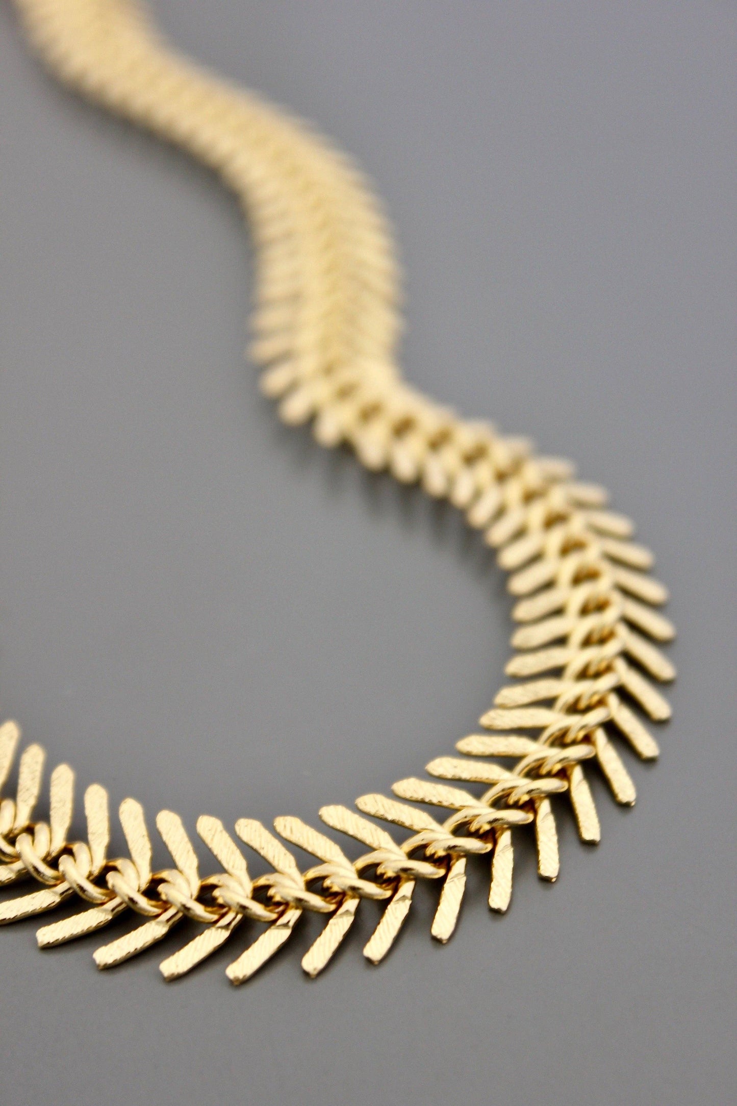 David Aubrey Jewelry - DOR215 18k matte gold fish bone necklace