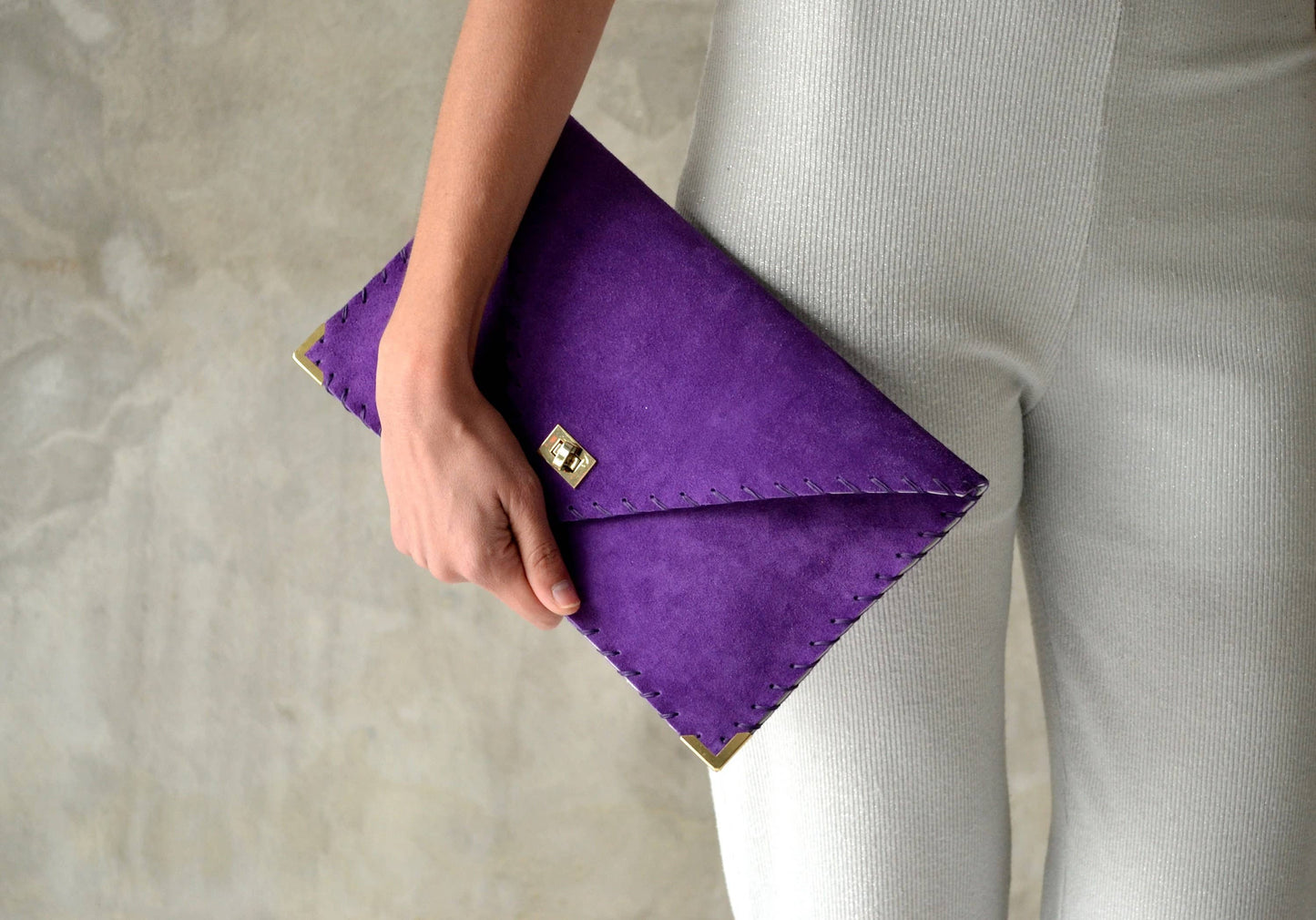ANA KOUTSI - Symmetria soft clutch in purple