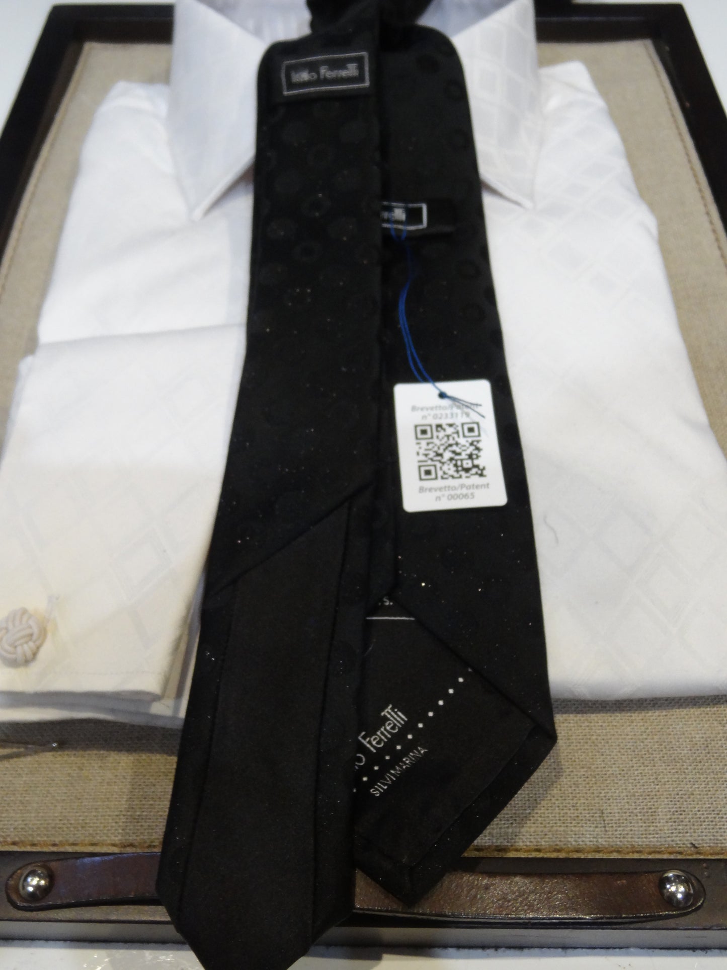Italo Ferreti Italian Silk Tie Necktie Solid Black Lurex Sparkle Circle Dot Tuxedo Formal